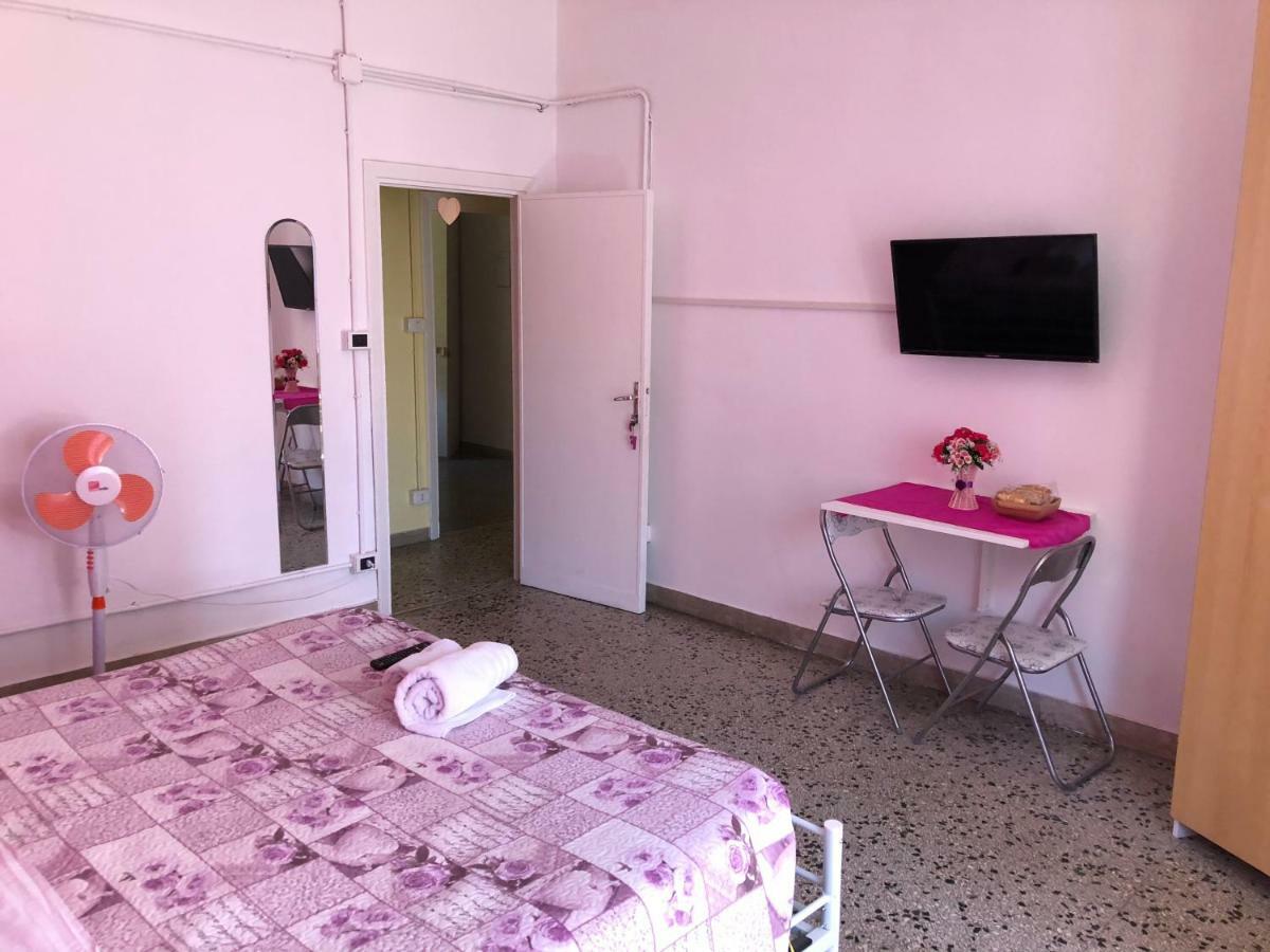 Готель Roma Sister Екстер'єр фото